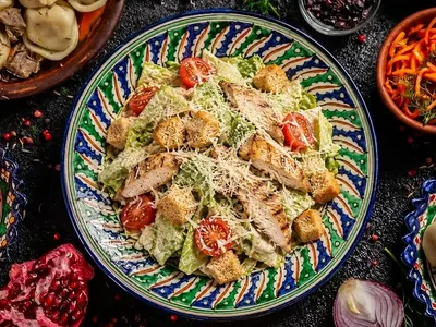 Цезарь с курицей
